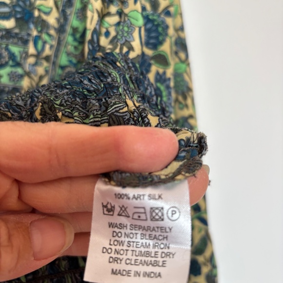 Bold and beautiful one size ladies topper art silk made in India stretchy waist - Picture 5 of 10